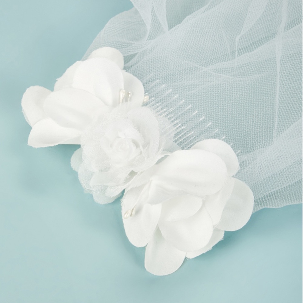 Small Hair Veil - Picture 3 of 7